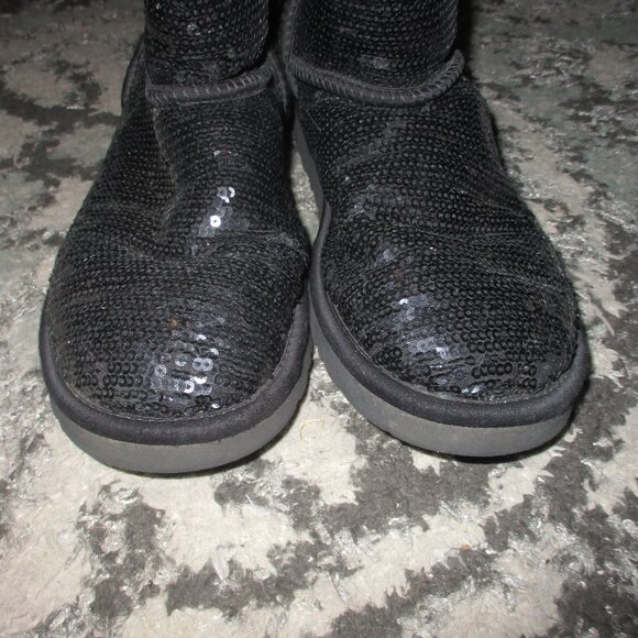 UGG Black Sequins Boots Woman’s 7 - Picture 3 of 7